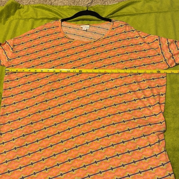 Lularoe Irma High Low Oversized Shirt Top Orange and Purple Faded Design Sz M - Picture 6 of 7